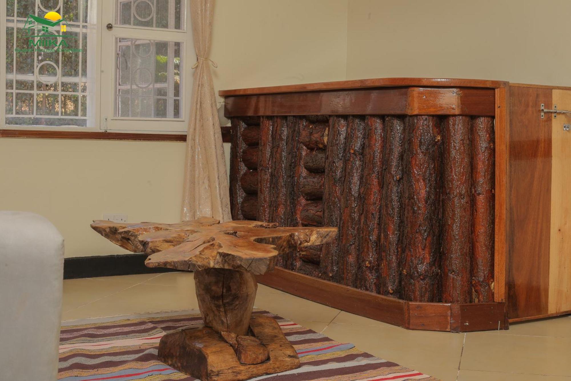 Miika Guest House Entebbe Exterior photo